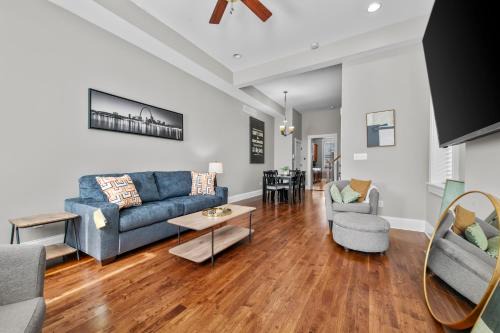 Benton Park House | The Benton Lounge Historic Retreat