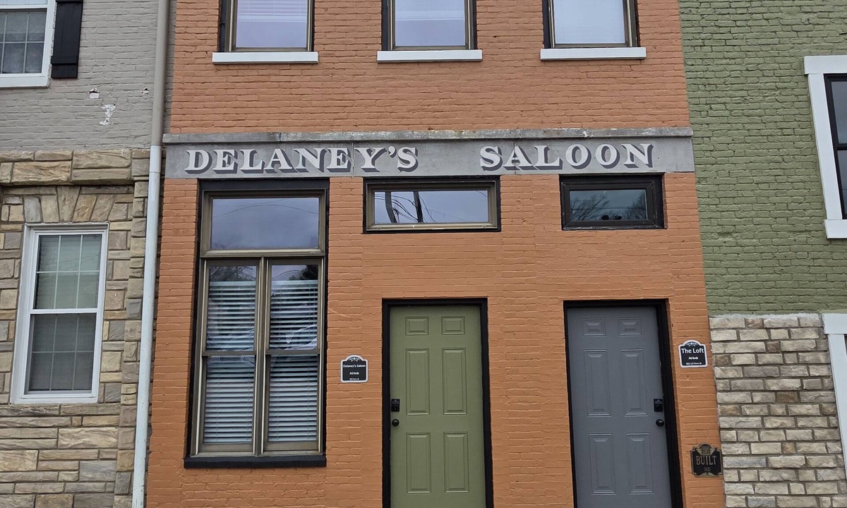 Vevay Apartment | The Delaney's Saloon
