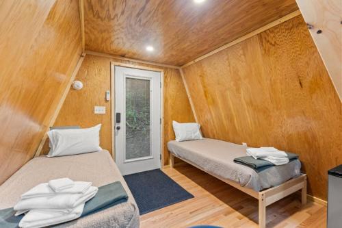 Pine Ridge House | The Overlook - Camping Cabin Retreat in RRG KY