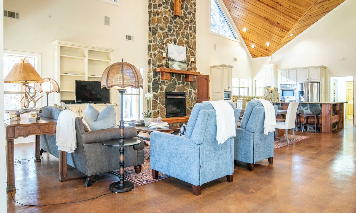 Lafayette County House | The Perfect Oxford Basecamp for Families, Friends & Rebels