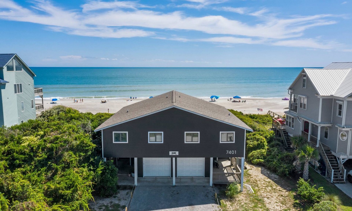 Emerald Isle House | The ultimate OCEANFRONT bungalow close to everything