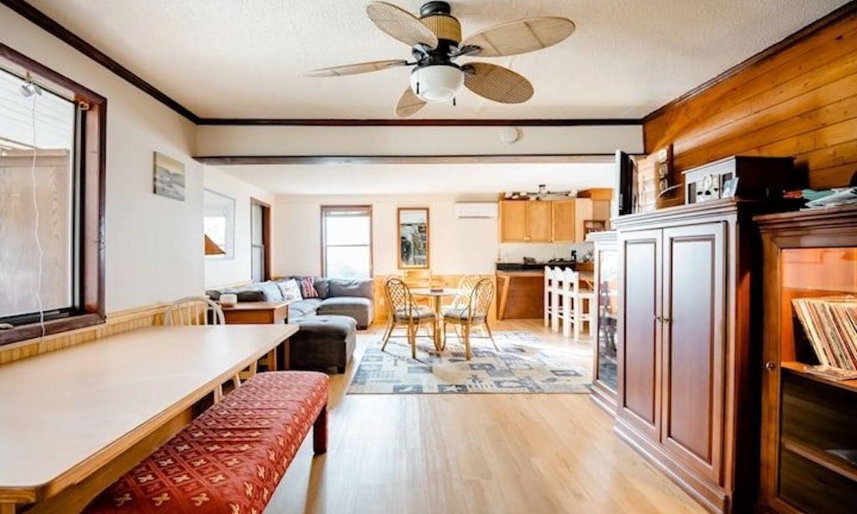 Ocracoke House | There’s a reason why Ocracoke is rated the best beach in America, come find out!