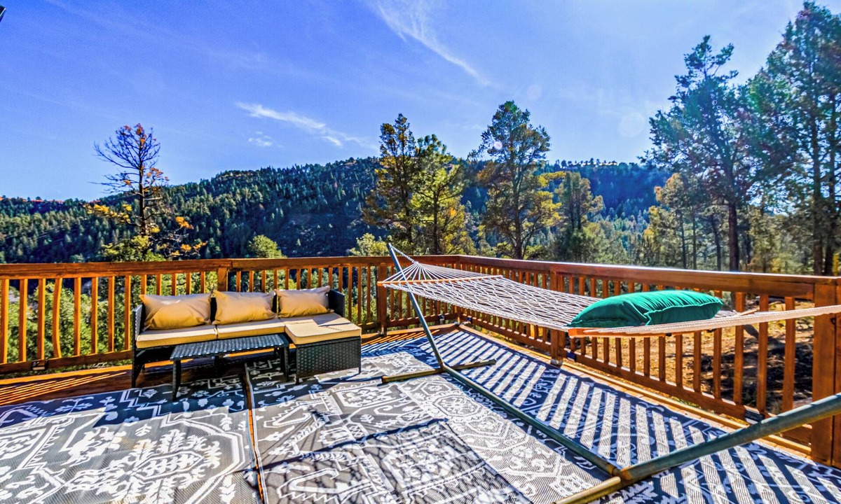 Ruidoso Apartment | Tiny Home with a Huge View