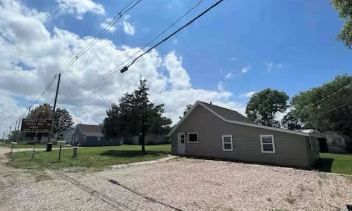 Valentine House | Valentine’s Tourist Tenure- Charming 2 bedroom cozy vacation home