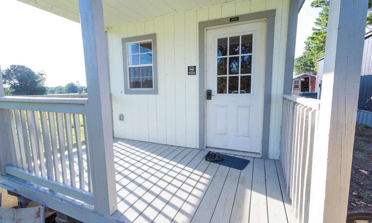Park Hill House | Vintage themed house in Tahlequah Oklahoma on highland cow farm!