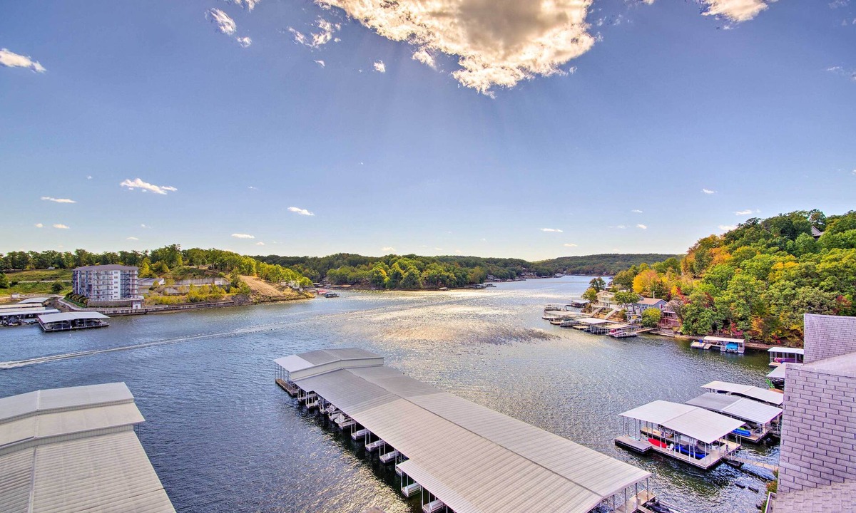 Lake Ozark Apartment | Waterfront Condo w/Resort Perks in Lake Ozark!