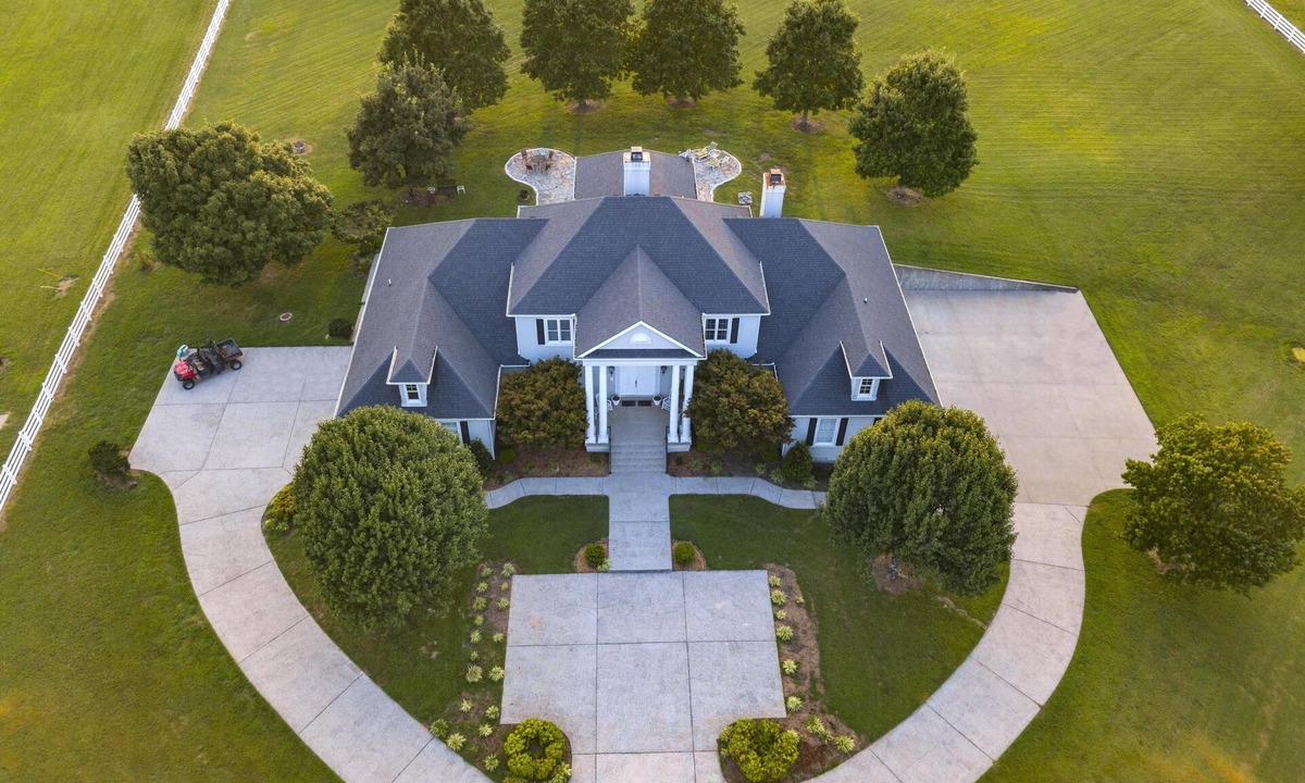 Lebanon House | Your Destination for Family Gatherings & Weddings