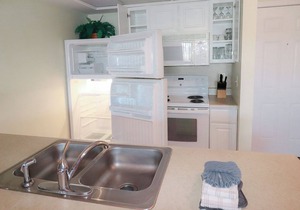 2 - BD Lakeview Suite - 2LO - 02