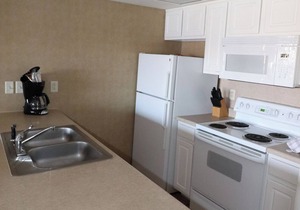 3 -BD Lakeview Suite - 3LO