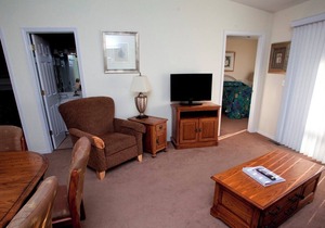 3-Bedroom Deluxe Walk-in Condo