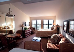3-Bedroom Deluxe Walk-in Condo