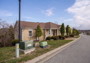 Adorable Villa in the Heart of Branson!! Lots of Space with an Intimate Feel!