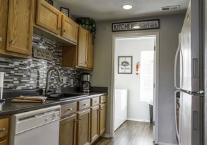 🌺Beautiful 3 BR with View🎡 Near the Strip, Pool🏊 (VIN2954-5)