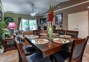 Beautiful Remodeled Luxury Condo-Heart of Branson-Indoor Pool-Large & Affordable