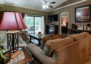 Beautiful Remodeled Luxury Condo-Heart of Branson-Indoor Pool-Large & Affordable