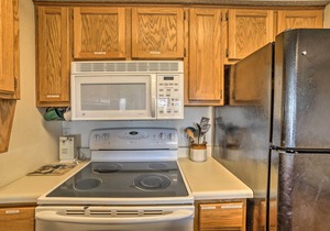 Branson Condo w/Views: 2 Mi to Silver Dollar City