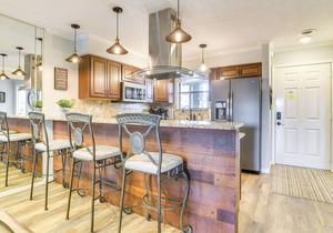 Branson Family Condo: Golf, Relax & Swim!