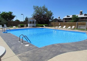 Carefree Getaways 2 Bedroom Condo