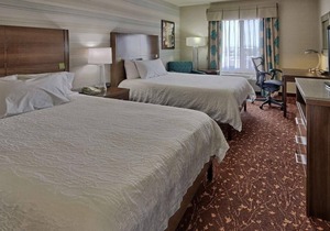 Comfort & Convenience near Albuquerque Airport! Comes with Free Airport Shuttle!