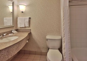 Comfort & Convenience near Albuquerque Airport! Comes with Free Airport Shuttle!