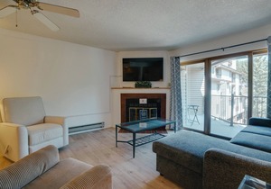 Condo two blocks from the Chile Express