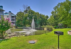 Family Condo with Pool Access, Near Table Rock Lake!