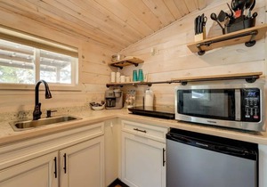 Indian Point Cabin 21 near SDC, Table Rock Lake & Branson