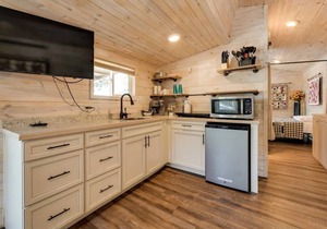 Indian Point Cabin 21 near SDC, Table Rock Lake & Branson