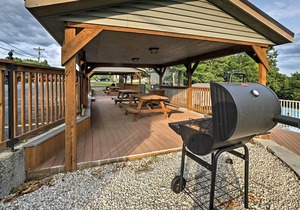 ‘Lake Cottage’ Condo Near Family Fun & Outdoor Rec