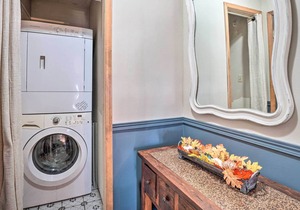 ‘Lake Cottage’ Condo Near Family Fun & Outdoor Rec