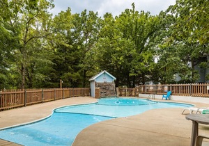 Lake Lodge A - Resort Next to Silver Dollar City!