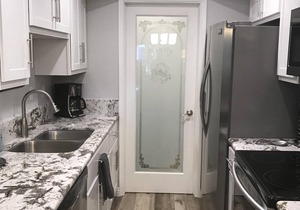 Lakefront Condo with Spectacular Views+Free WiFi