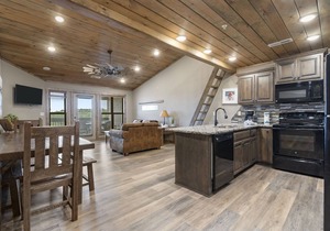 Luxurious 3BR + Loft with Fantastic View of the Lake! - Indian Point (U1115)