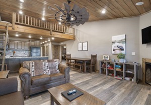 Luxurious 3BR + Loft with Fantastic View of the Lake! - Indian Point (U1115)