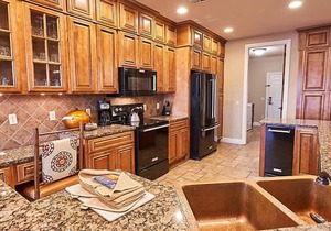 Luxurious units at The Cliffs at Long Creek!