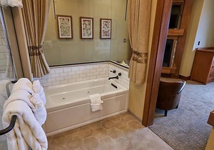 Luxurious units at The Cliffs at Long Creek!