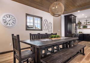 New! Gorgeous Lakefront Luxury Home with 2 Pools/Amenities Never Have to Leave the Resort!