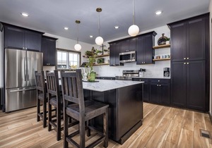 New Private Modern Lakefront Home with Pools, Dock & Amenities Close to Dogwood Canyon/SDC
