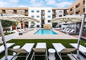 Newly Listed! Modern 1BR/1BA Phoenix Apt by Domio