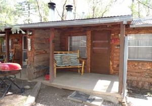 Ponderosa Cabins 104 N Laurel cabin 17