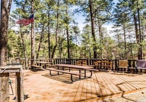 Ponderosa Cabins 104 N Laurel cabin 14