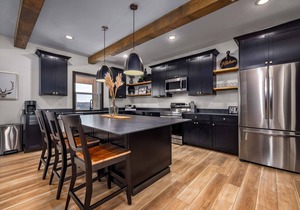 Private Modern Home with 2 Resort Pools Dock Pickleball AMAZING LAKE VIEWS!