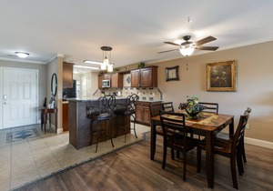 Relaxing & Quiet - Indoor Pool -Only 1 Mile to the Branson Strip