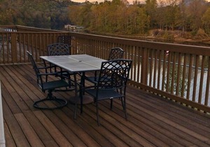 Stunning Walk In Two Bedroom/Two Bath Luxurious Lakefront Condo