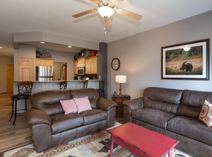 Chalets Resort Lakefront | Branson