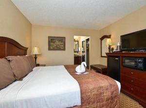 Landing Inn | Downtown Branson