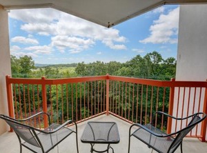 Grand Crowne Resort | Branson