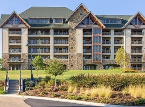 Paradise Point Hollister | Big Cedars