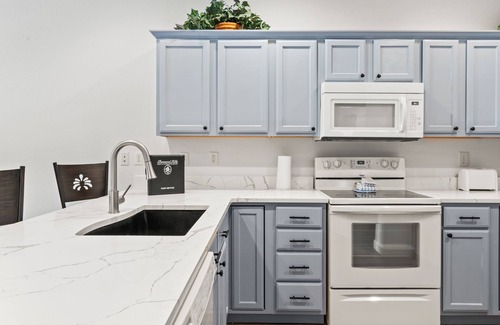 Branson Condo | 1 Bedroom Condo + Queen Suite (Adjoined Units, Lock-Off Access)