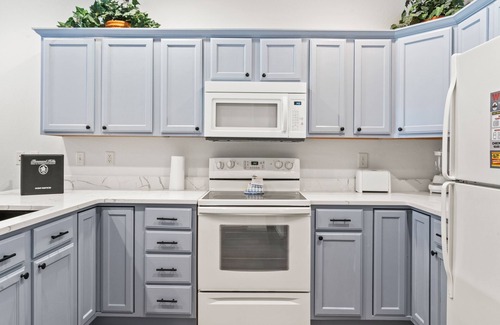 Branson Condo | 1 Bedroom Condo + Queen Suite (Adjoined Units, Lock-Off Access)